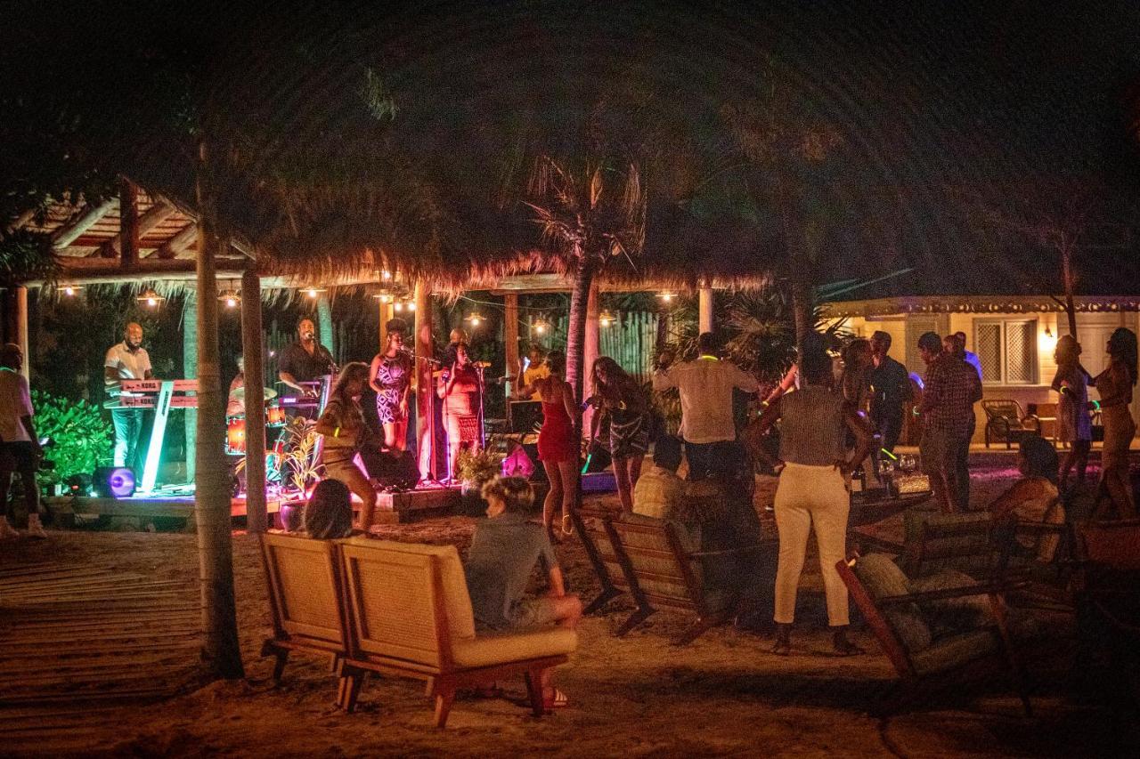Soho Beach House Canouan Charlestown ภายนอก รูปภาพ